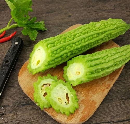 芦山吃瓜事件的真相是什么,揭开真相背后的惊人内幕