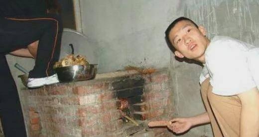 贵阳吃瓜打架事件始末,一场网络热议的街头冲突始末