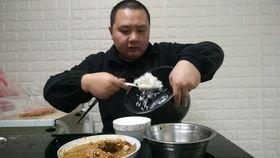 九江市男子吃瓜事件真相,真相揭秘，还原事件始末